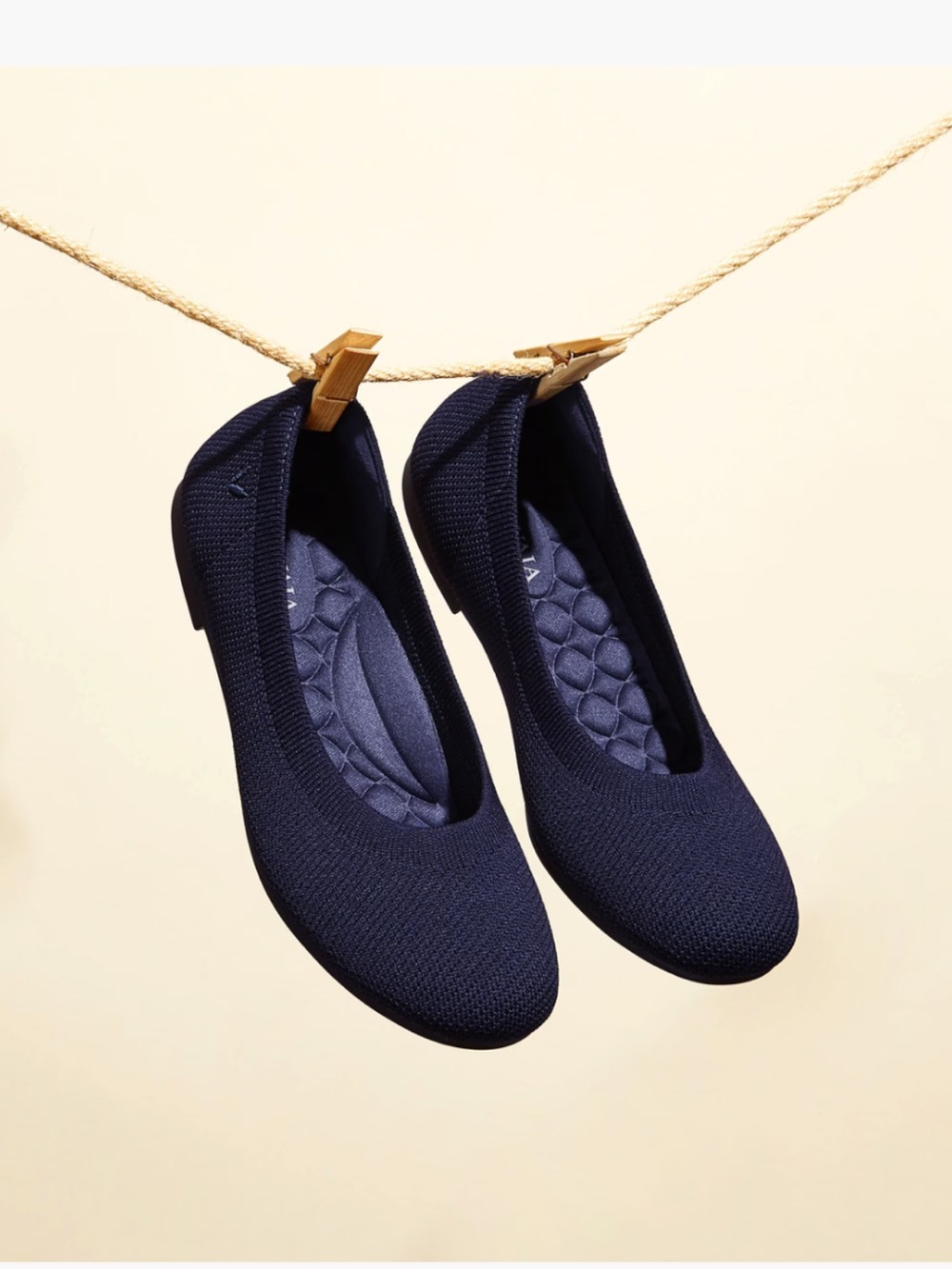 Vivaia Claire Navy Round Toe Ballet Flats Women’s Shoe Size 8.5